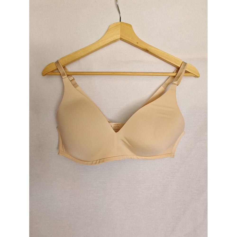 Soma Bra Vanishing 360 Wireless Seamless Lightly Padded Cups‎ Bralette Beige 38B